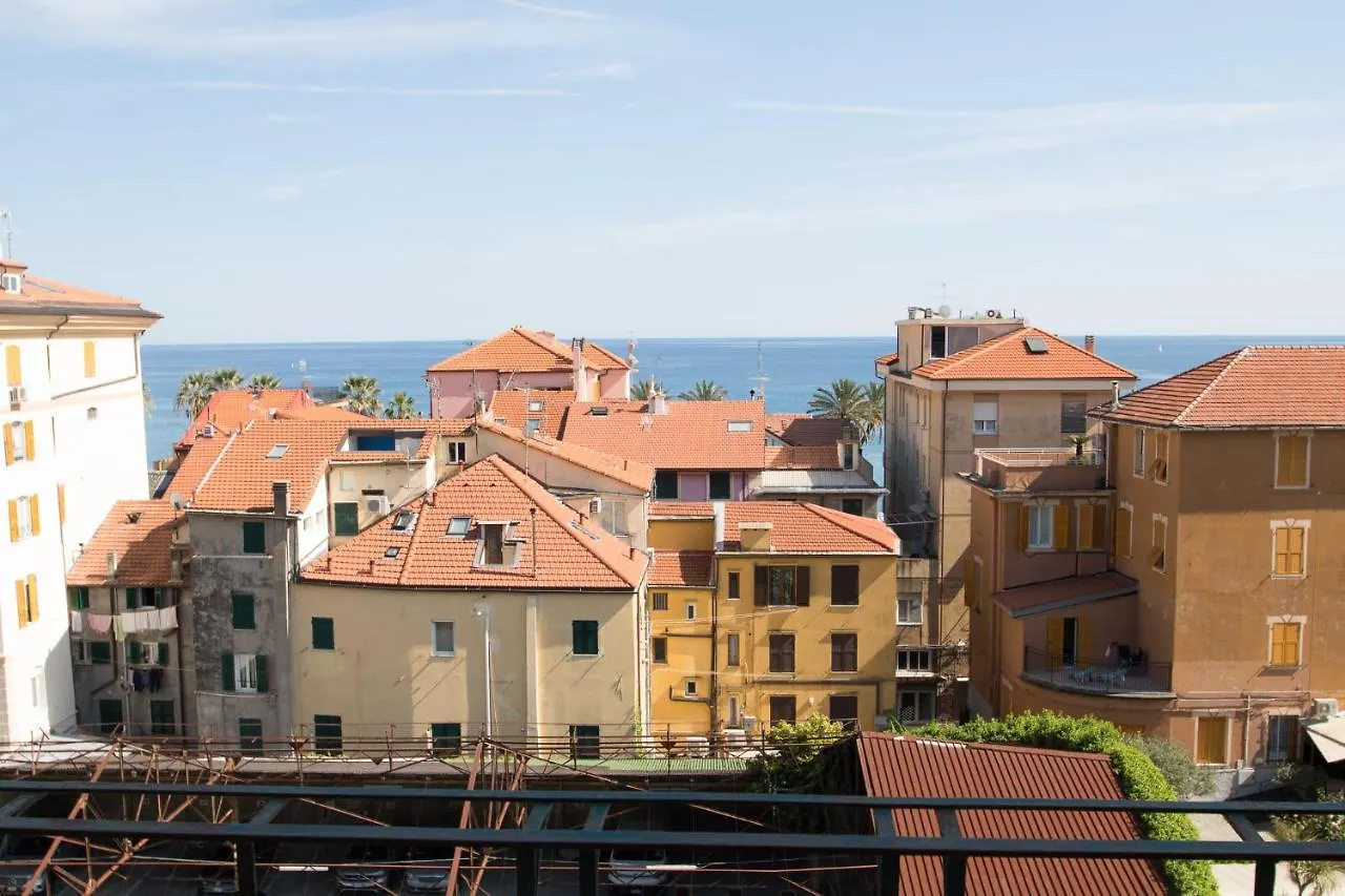 Apartment Appartamento Di 5 Locali,8 Posti Letto Vista Mare Varazze