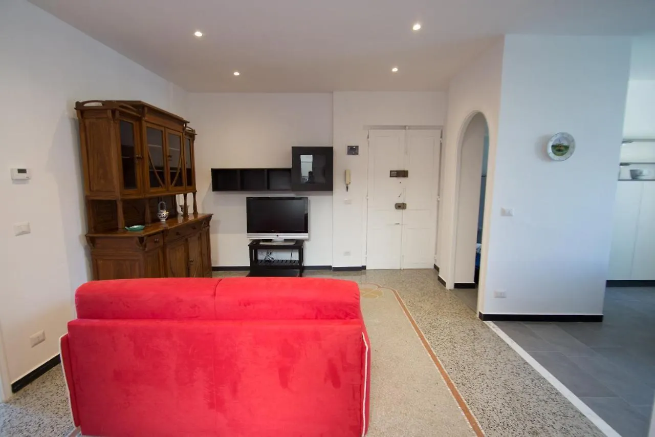 Appartamento Di 5 Locali,8 Posti Letto Vista Mare Varazze Apartament